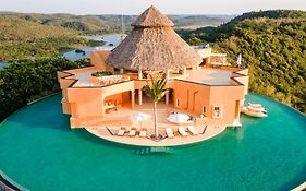Iconic Villas In